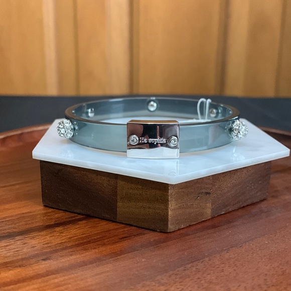 NWT Lia Sophia clear blue bracelet - Picture 1 of 5